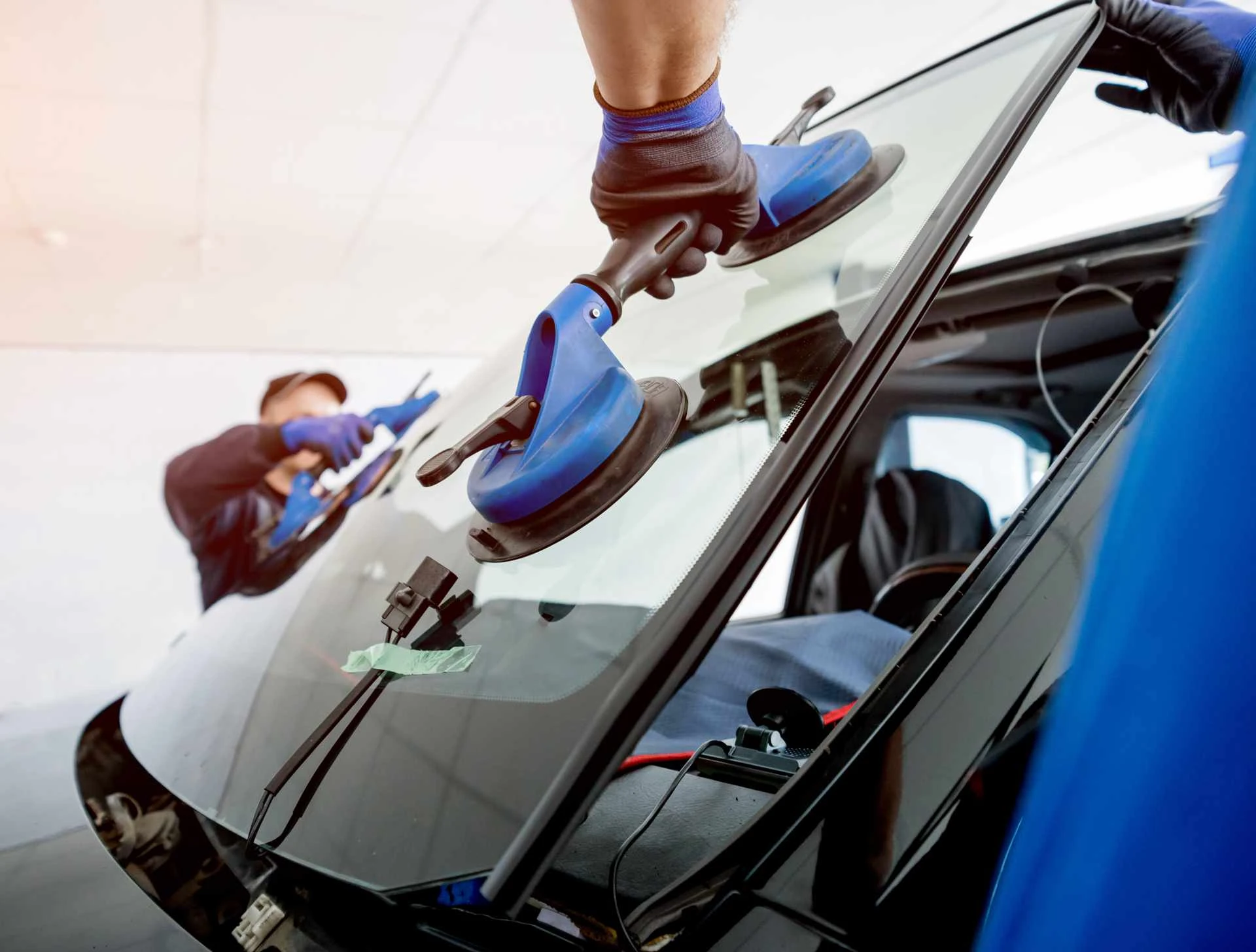 MLV AUTO MULTISERVICES -Remplacement de parebrise à Coignières